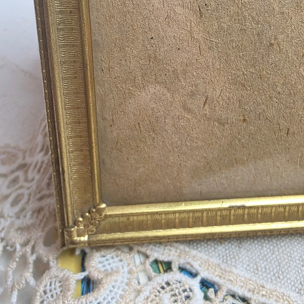 Vintage Gold Tone Metal Picture Frame Floral Corners Rectangular Tabletop‎